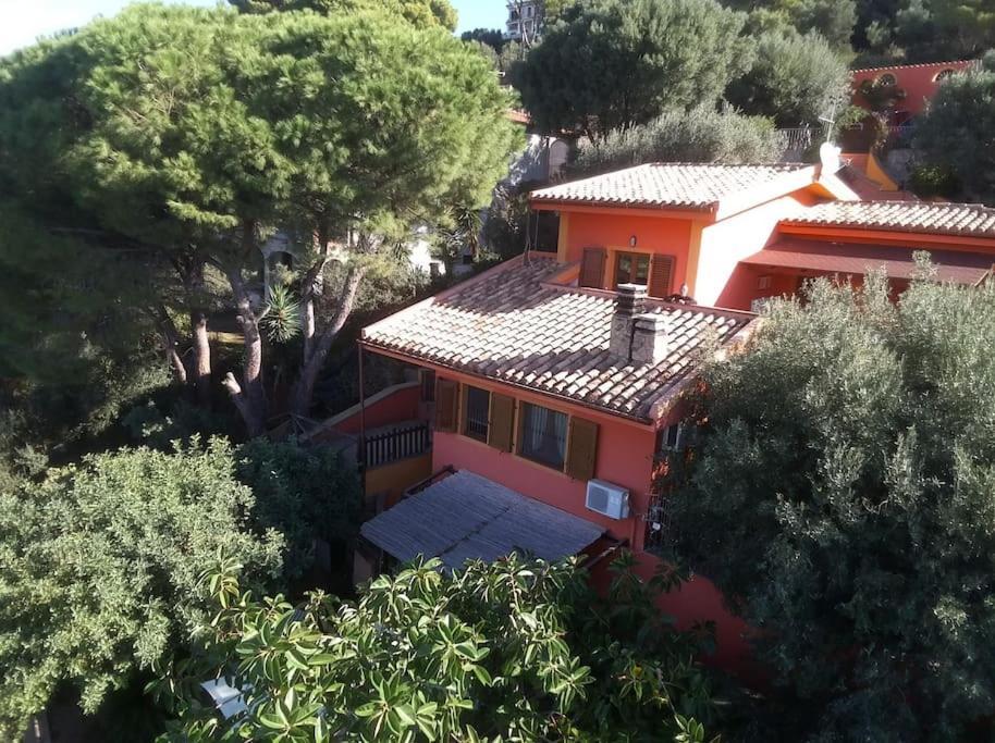 Villa con giardino vista mare Capitana Esterno foto