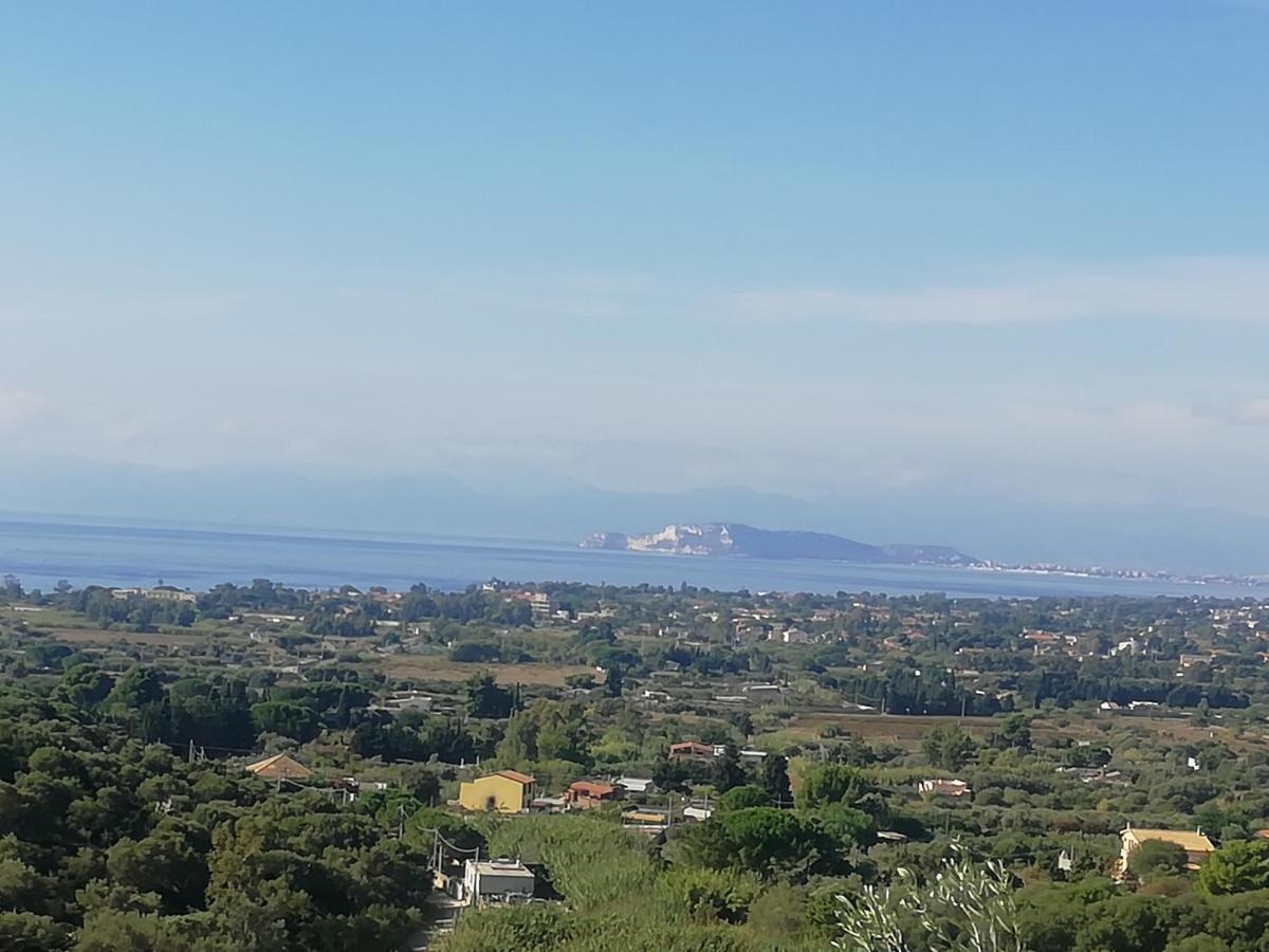Villa con giardino vista mare Capitana Esterno foto